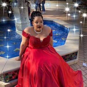 Meet your Posher, Celie